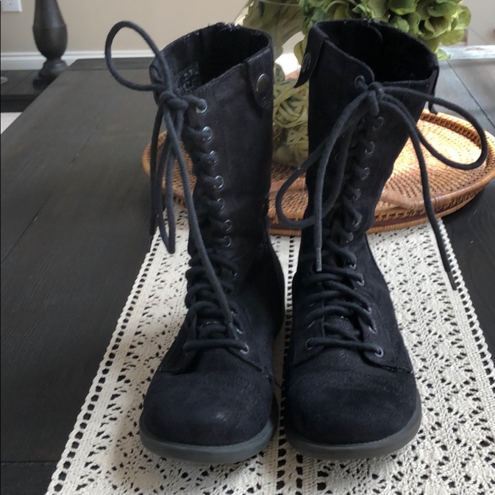 Mossimo Black Boots